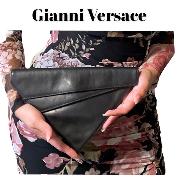 Rare Triangular Black Clutch Bag by Gianni Versace Couture 1980 - Picture 3 of 16